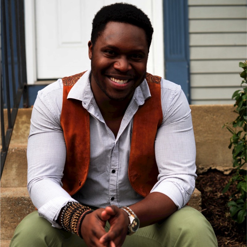 Tiroune Oates, Inventor, 2X CEO and Founder, Contact - email:  tiroune.oates@gmail.com ; LinkedIn: https://www.linkedin.com/in/tiroune-oates-449a3b62/ ; Instagram: @tiroune