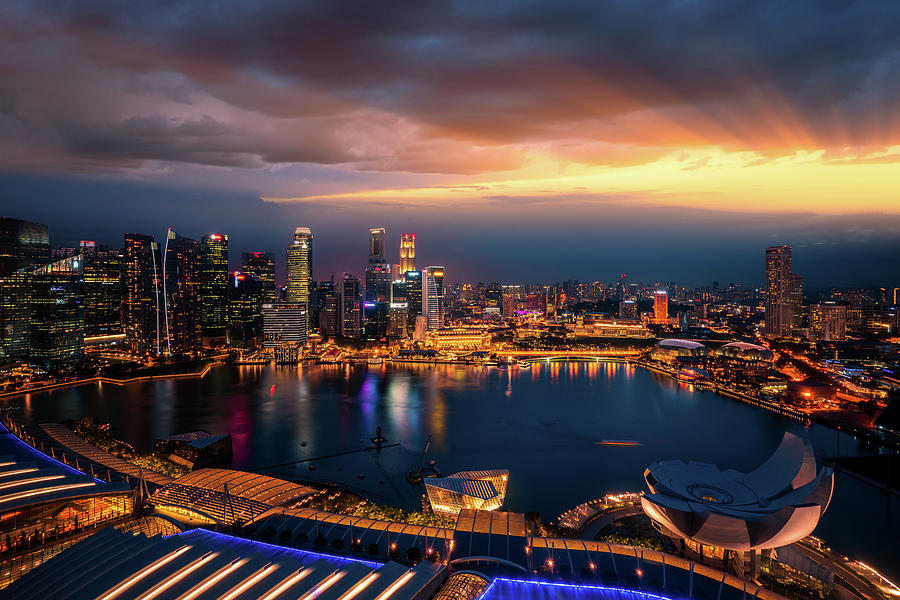 Cityscape of Singapore city by Anek Suwannaphoom