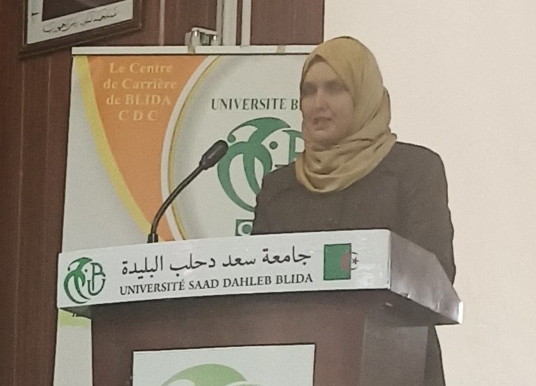 La présentation du chef de service de l’industrie de la direction de l’industrie  de la wilaya de Blida qui s’est déroulé le 24 novembre 2022   à l’université Blida 1, portait sur les avantages de l’entrepreneuriat afin d’inciter les étudiants à créer leur propre entreprise, 