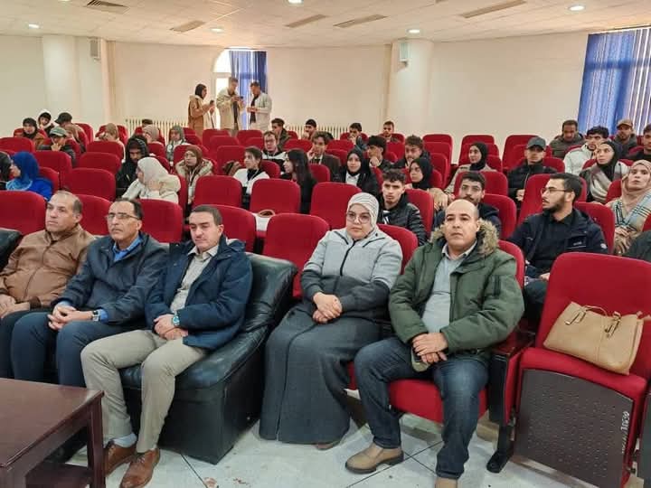  مشاركة مديرية الصناعة لولاية جلفة في تكريم طلبة في اختتمام الاسبوع العالمي للمقاولاتية  