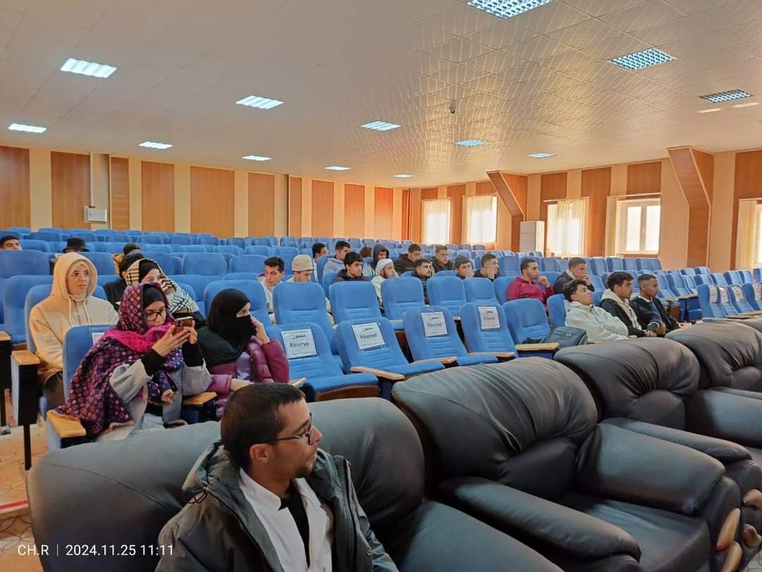 محاضرة حول غرس روح الفكر المقاولاتي والابداع والابتكار لدى طلبة معهد كوداش مهدي ببربيح