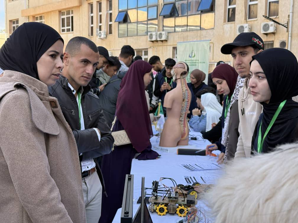 Vue sur quelques stands de l'événement 