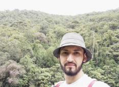 Profile picture for user alaspuertasdelmundo_12160