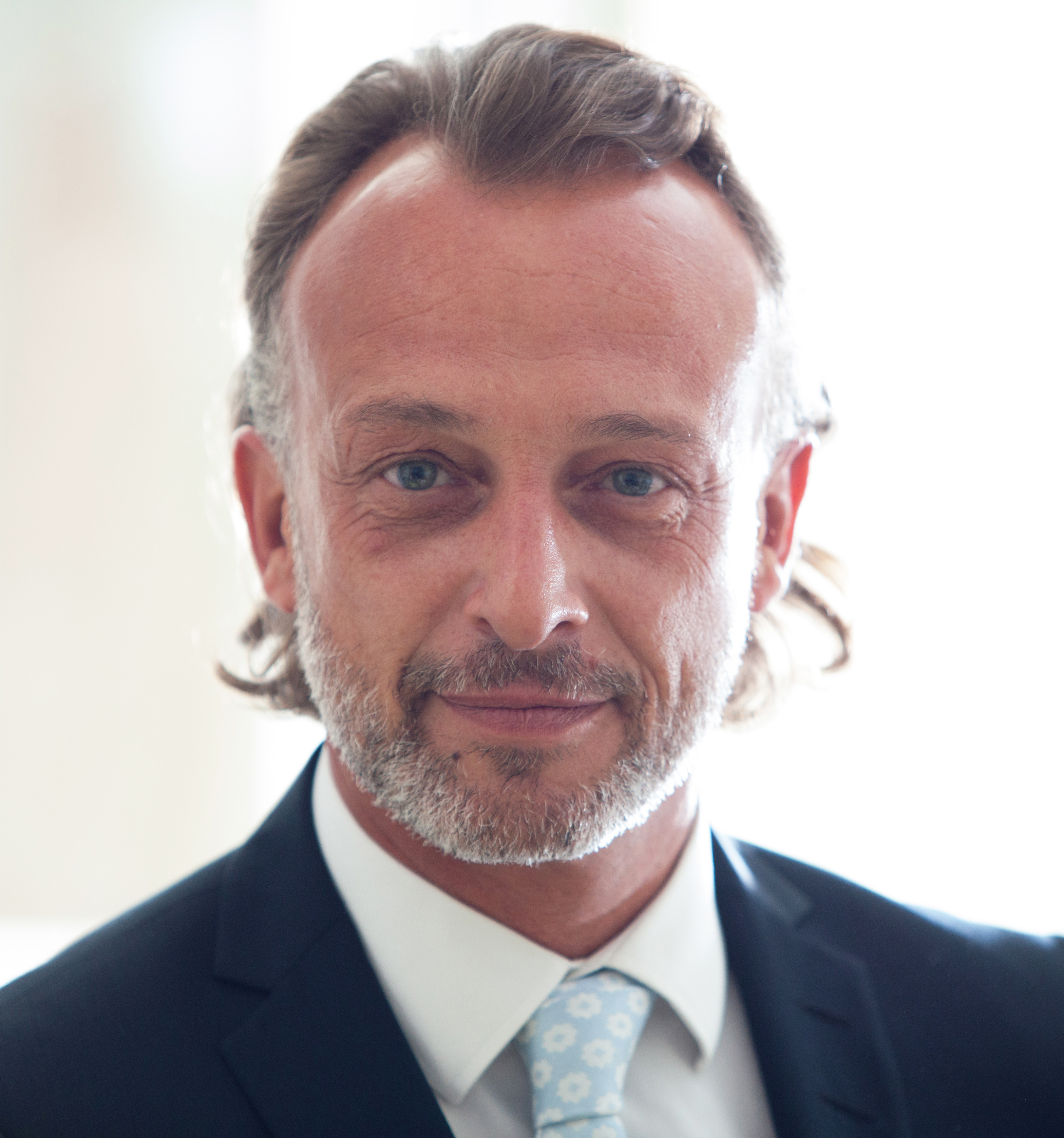 Profile picture for user Oliver Bartels