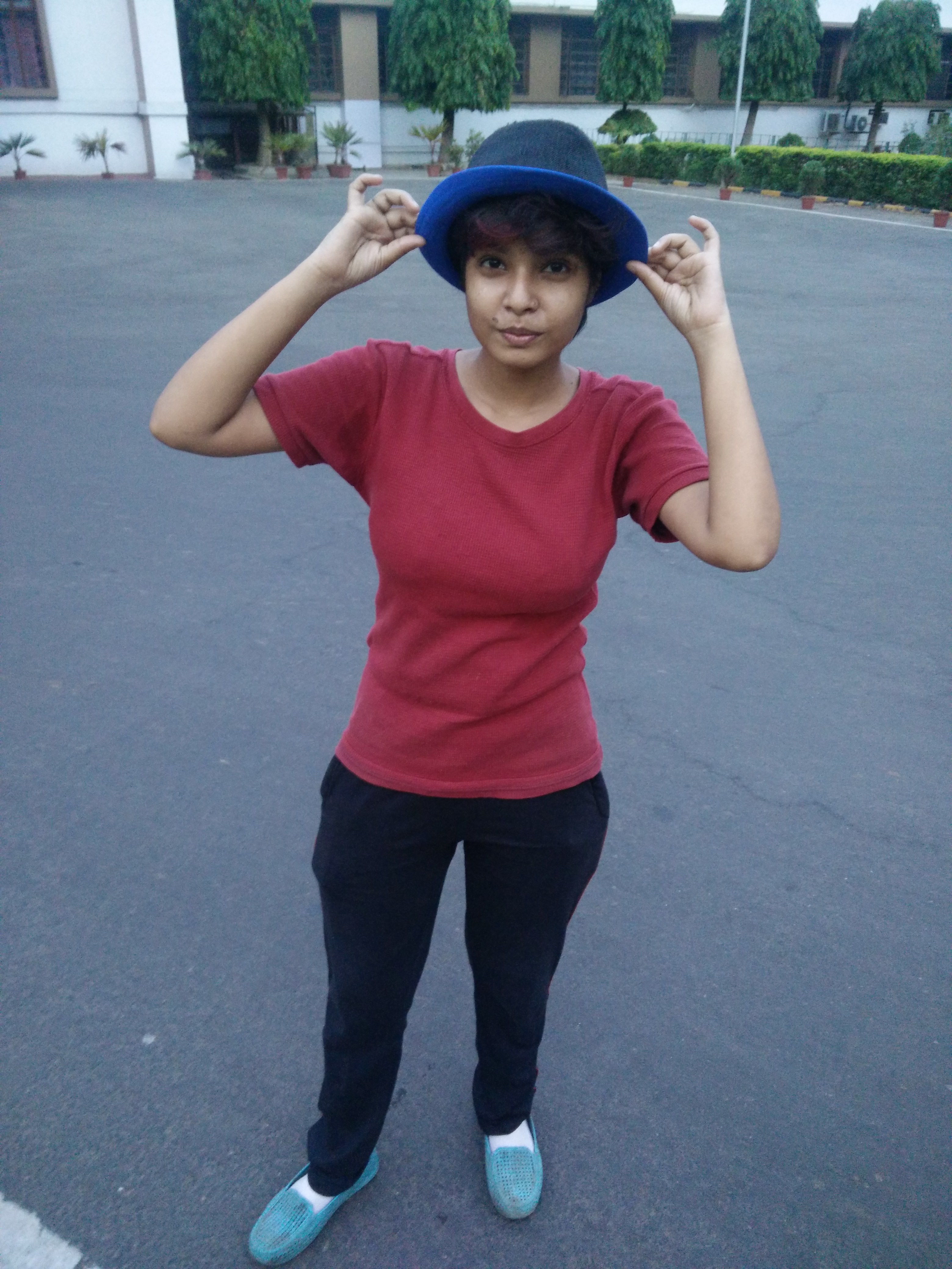 Profile picture for user poonam_30191