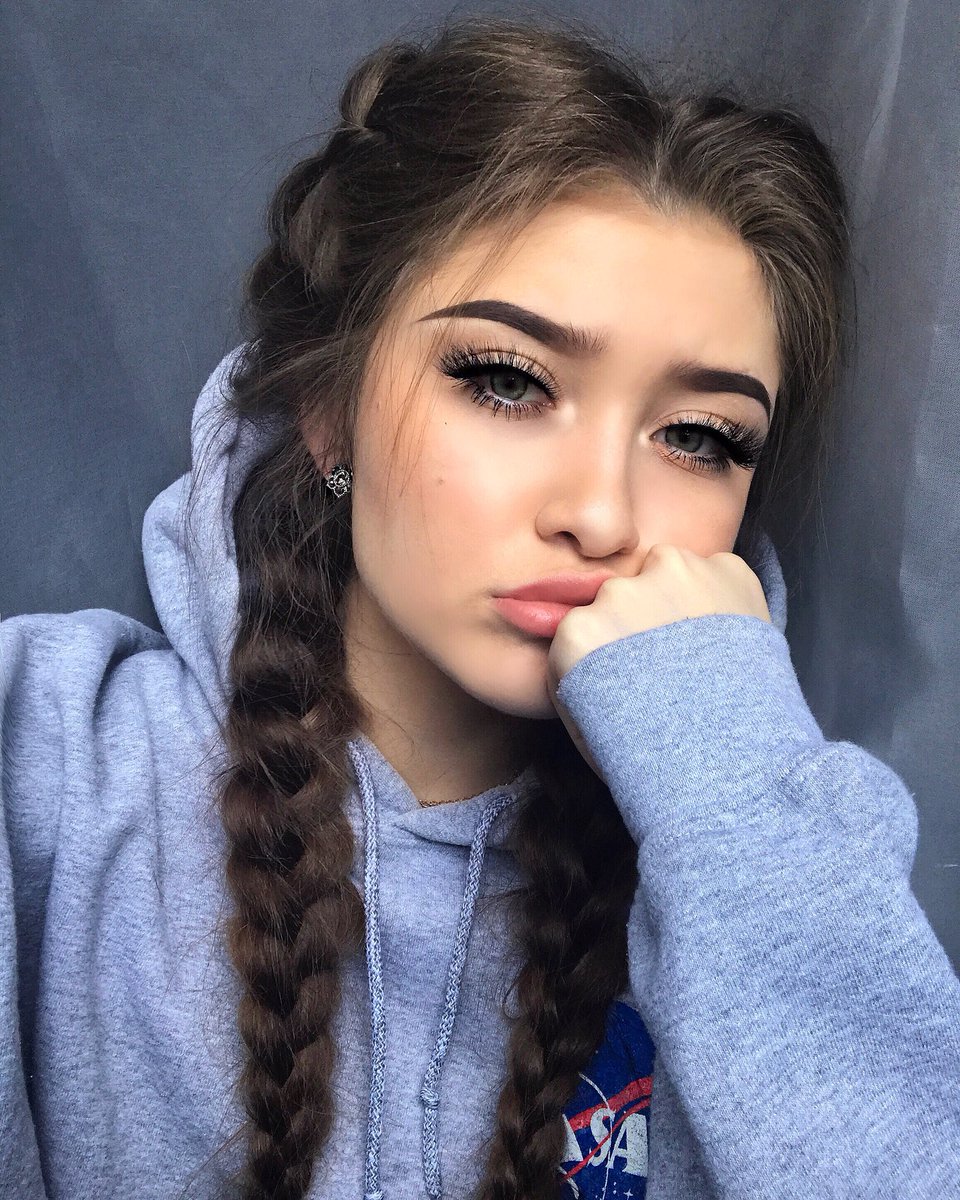 Profile picture for user ariana cryst