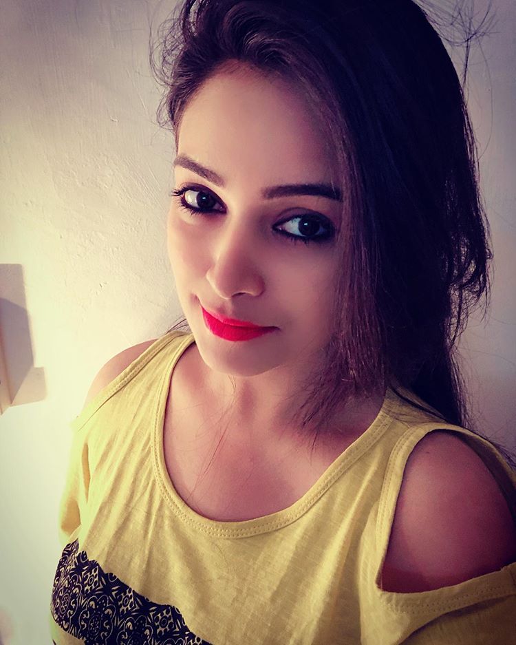 Profile picture for user komalaggrawal