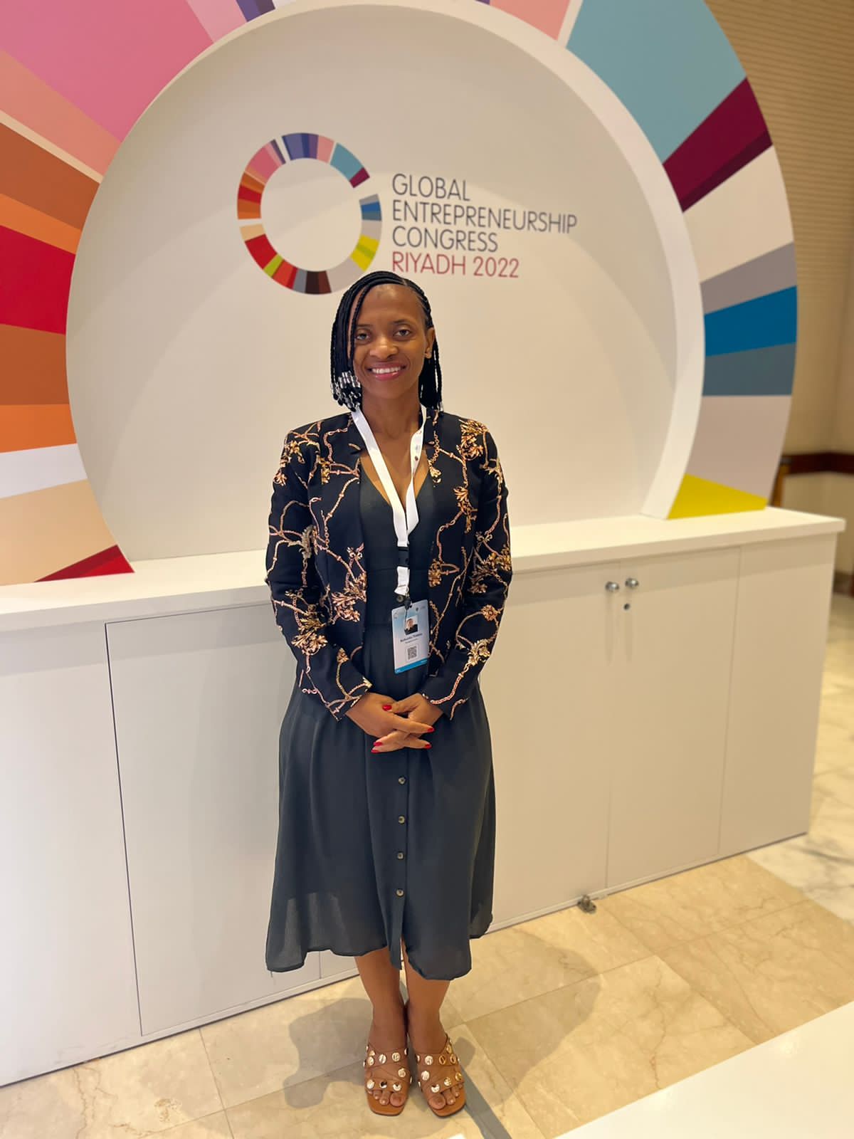 Profile picture for user Nobuntu Tintelo