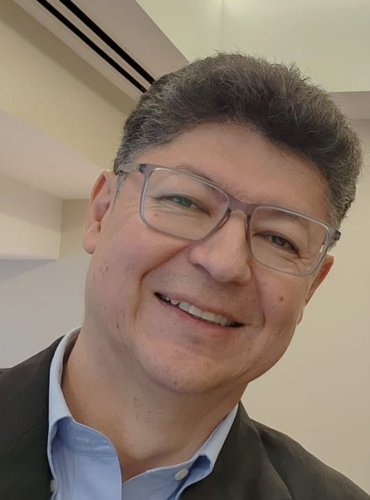 Profile picture for user roberto.climaco