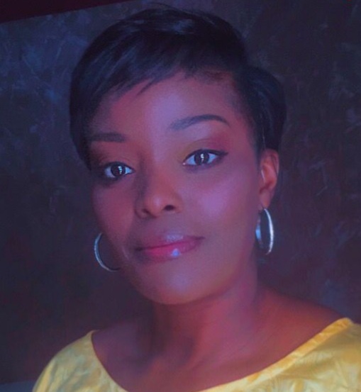 Profile picture for user Alix Malou