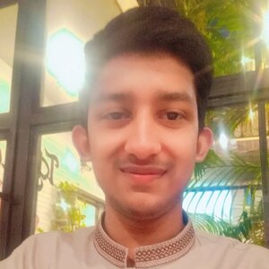 Profile picture for user karim2213-611-02