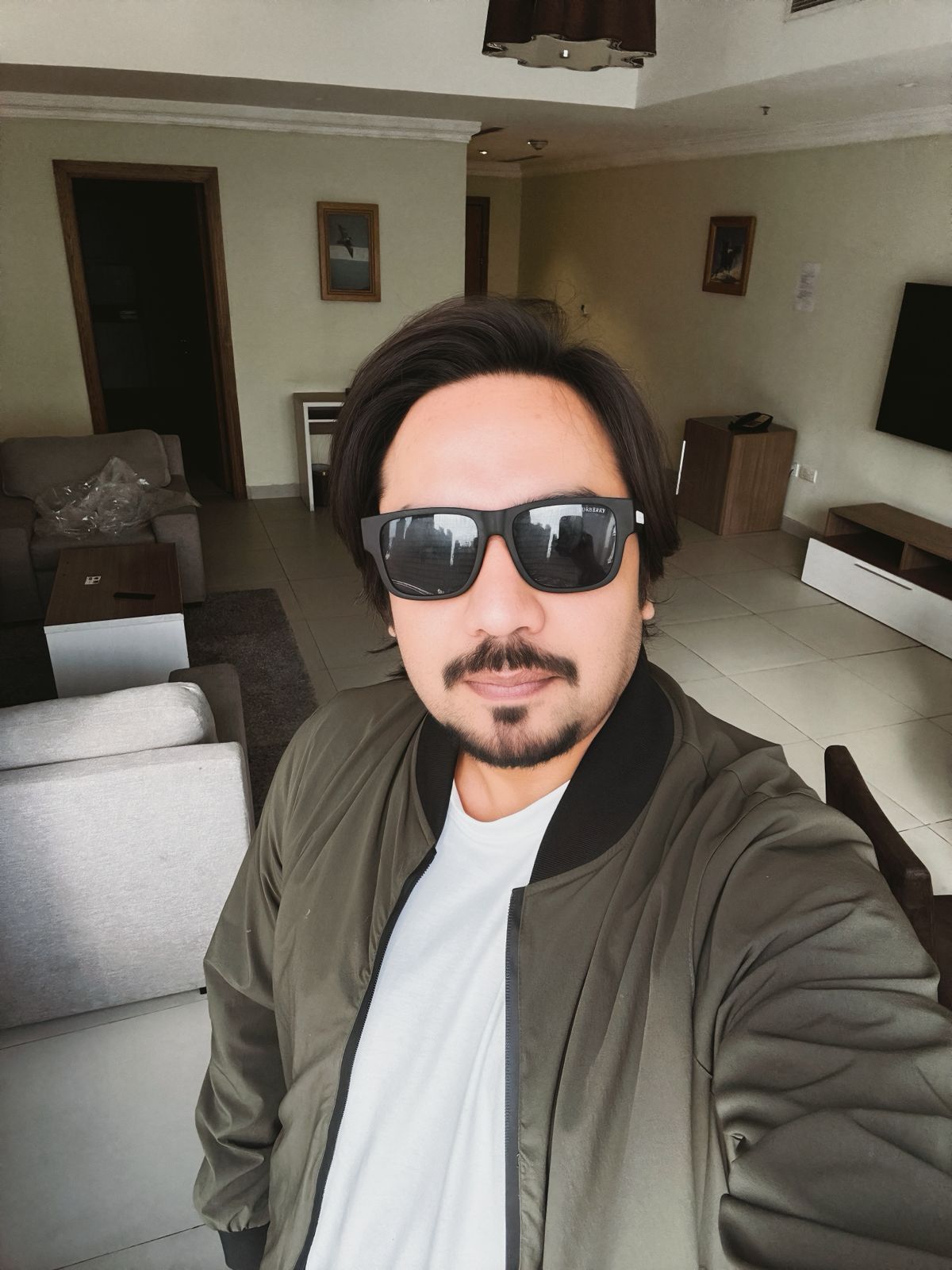 Profile picture for user husnain0345@gmail.com