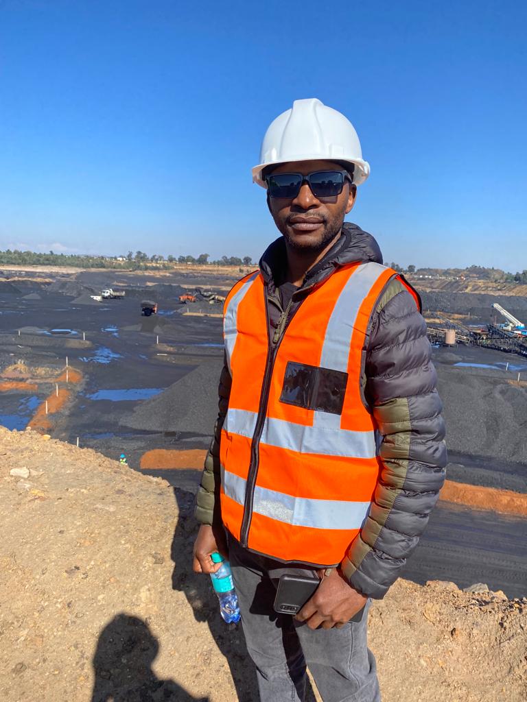 Profile picture for user lloyd