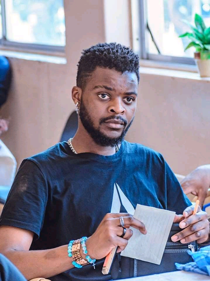 Profile picture for user absamanenga