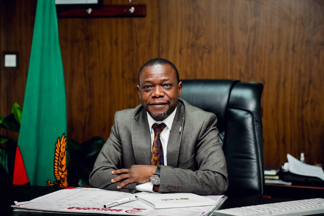 Profile picture for user Elias Mubanga