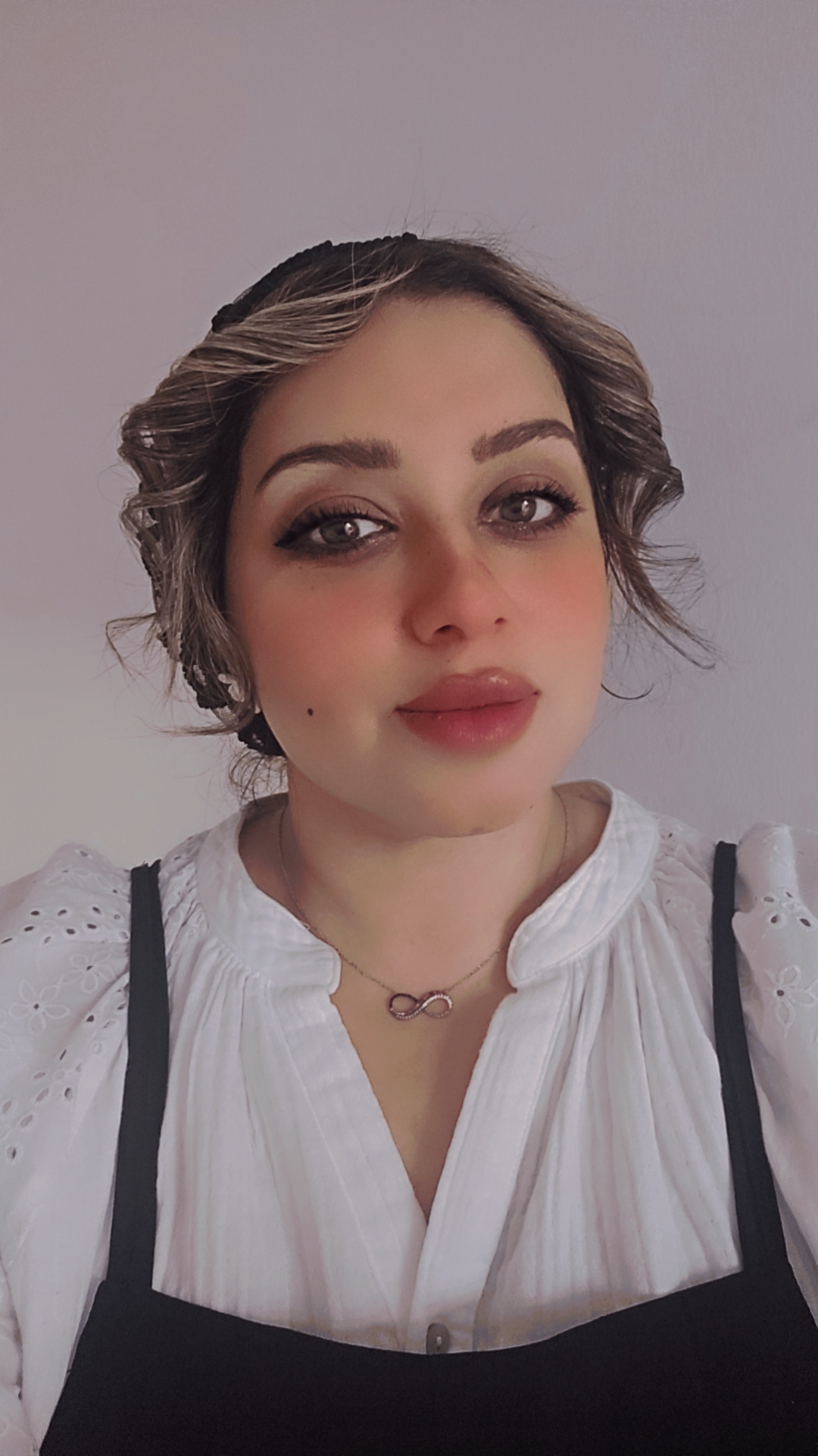 Profile picture for user Einas.abood