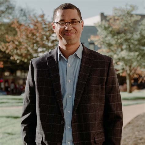 Profile picture for user intiasar