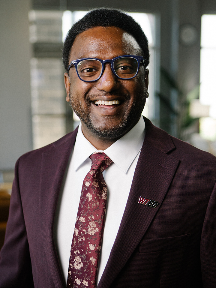 Profile picture for user adamjiwa