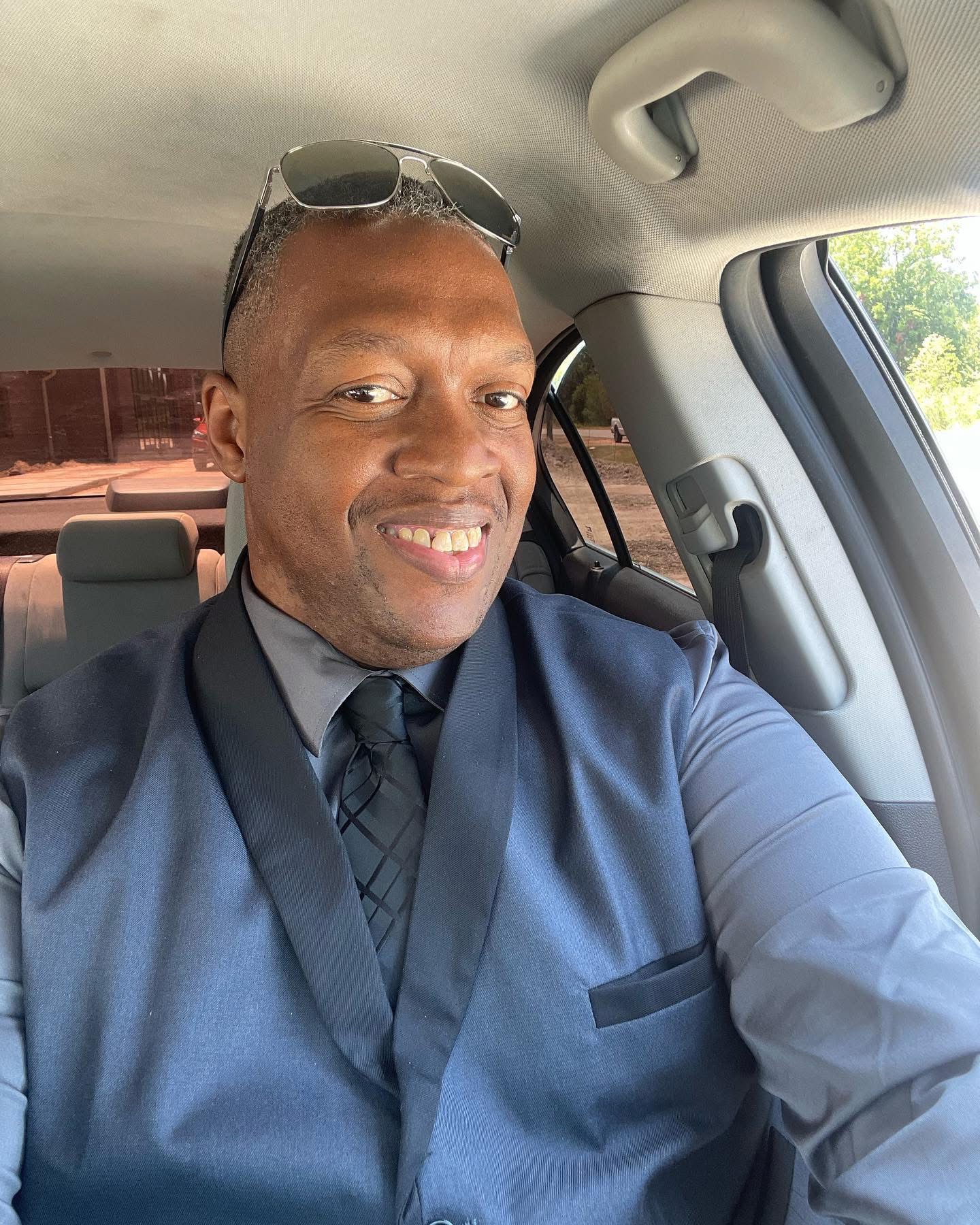 Profile picture for user oscarstarr40@