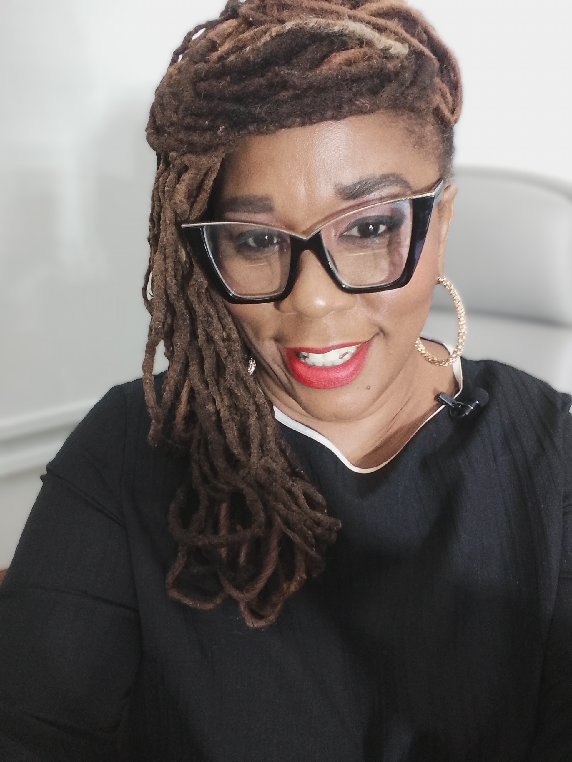 Profile picture for user financiallyfocusedtv