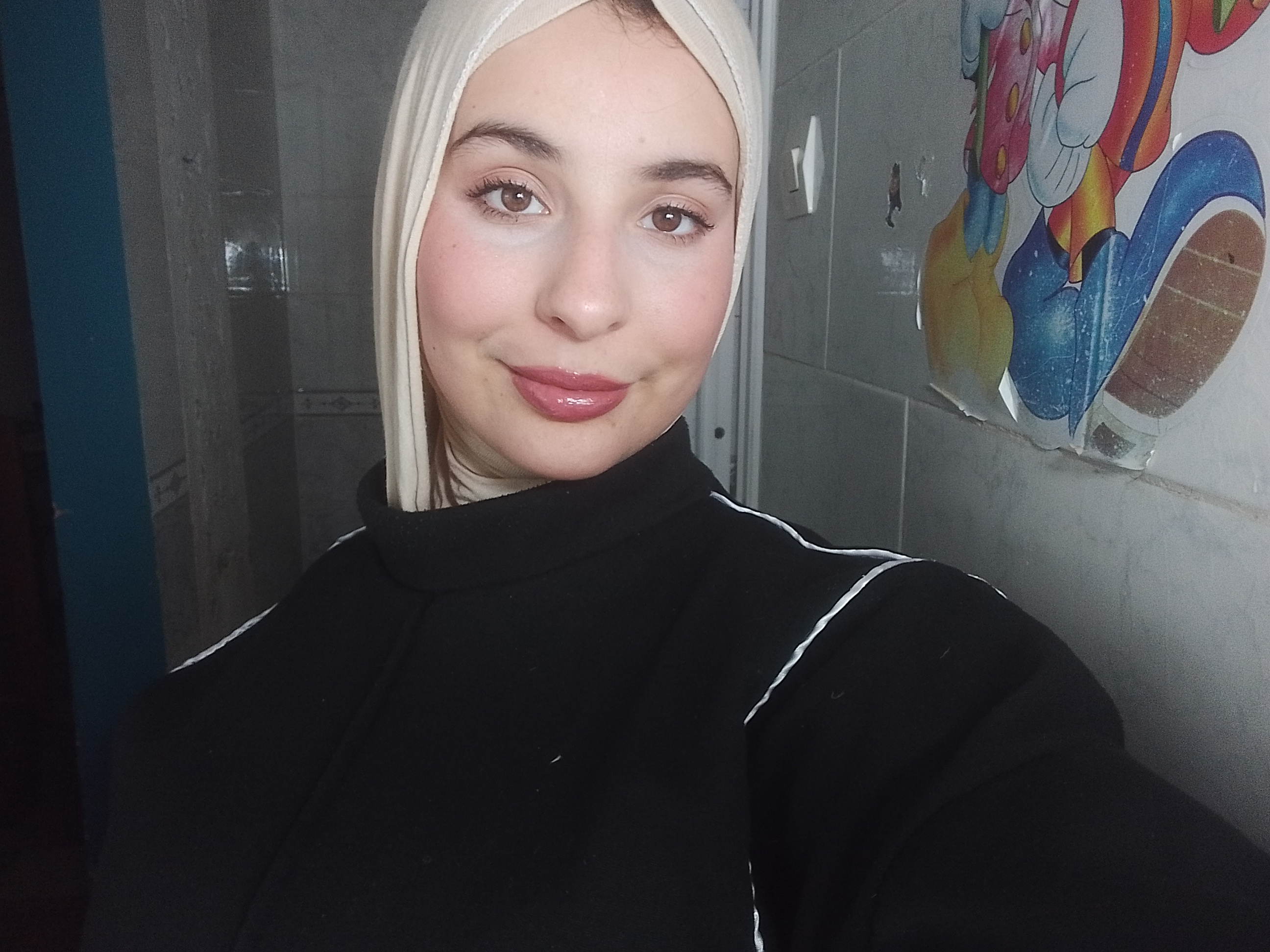 Profile picture for user liliaelkolli