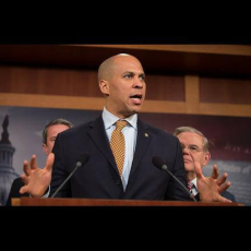 sen.-cory-booker-urges-support-american-entrepreneurs