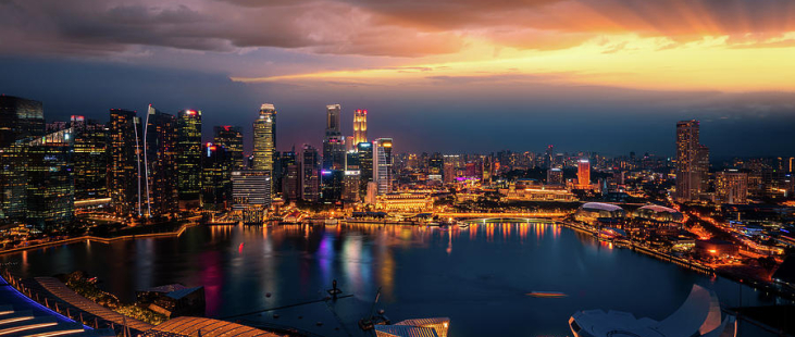Cityscape of Singapore city by Anek Suwannaphoom