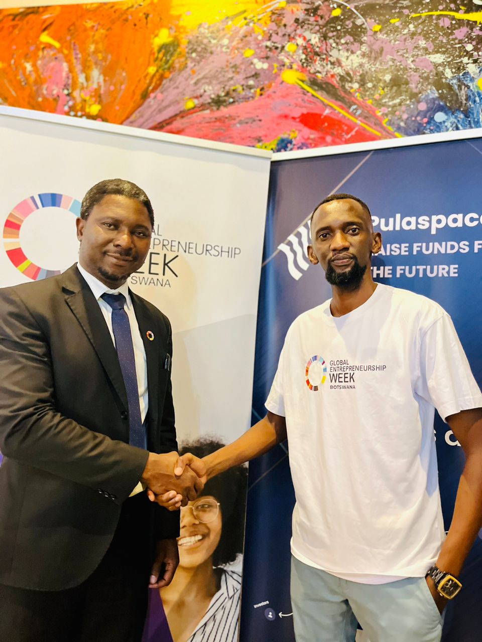 Mooketsi BennedictTekere (GEN Botswana) and Tafa Tafa (Botswana Tourism Organisation)