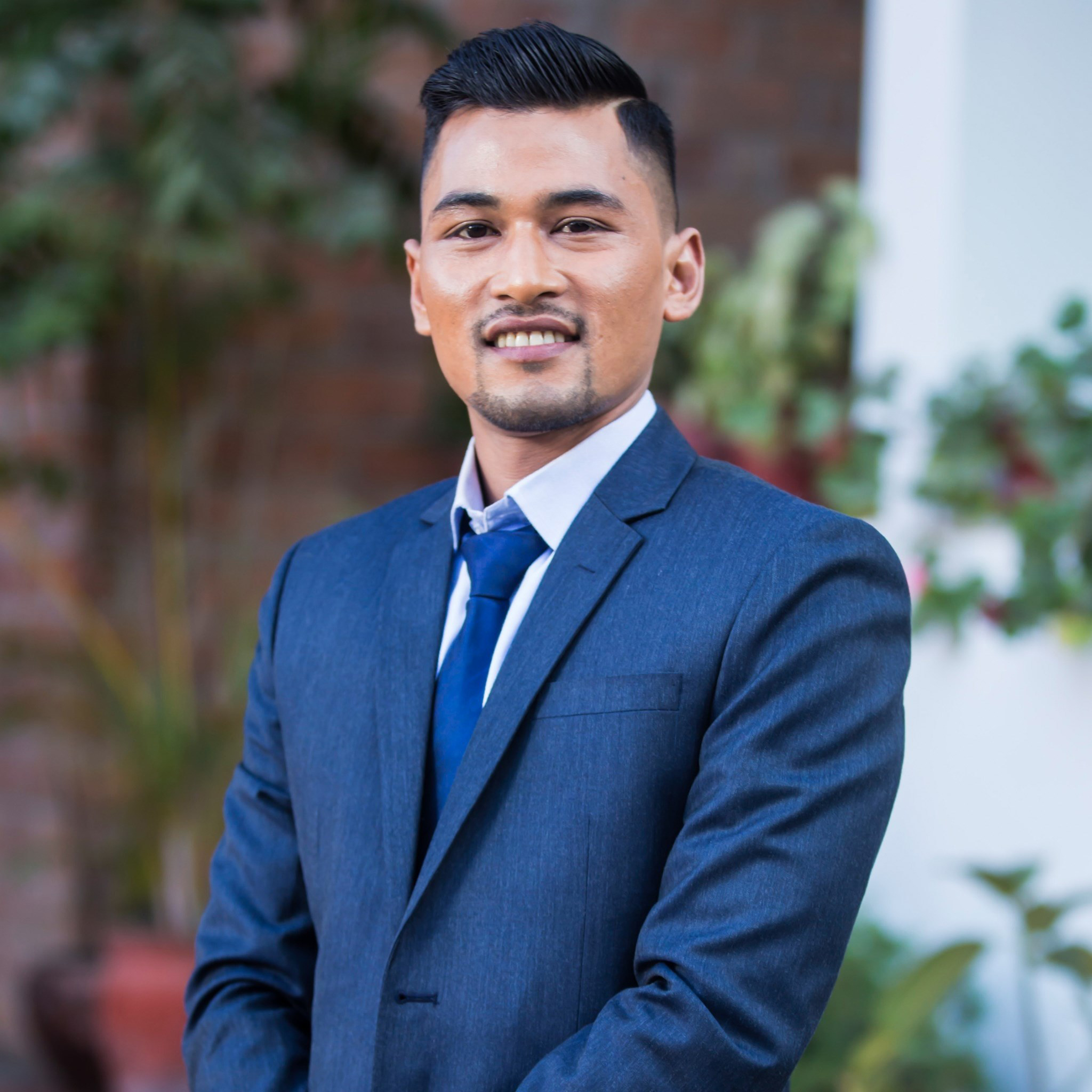 Profile picture for user roshanbasnet