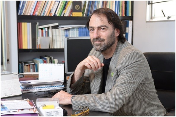 Profile picture for user Hugo Kantis