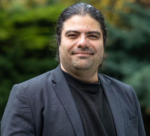 Profile picture for user hormozahmadi