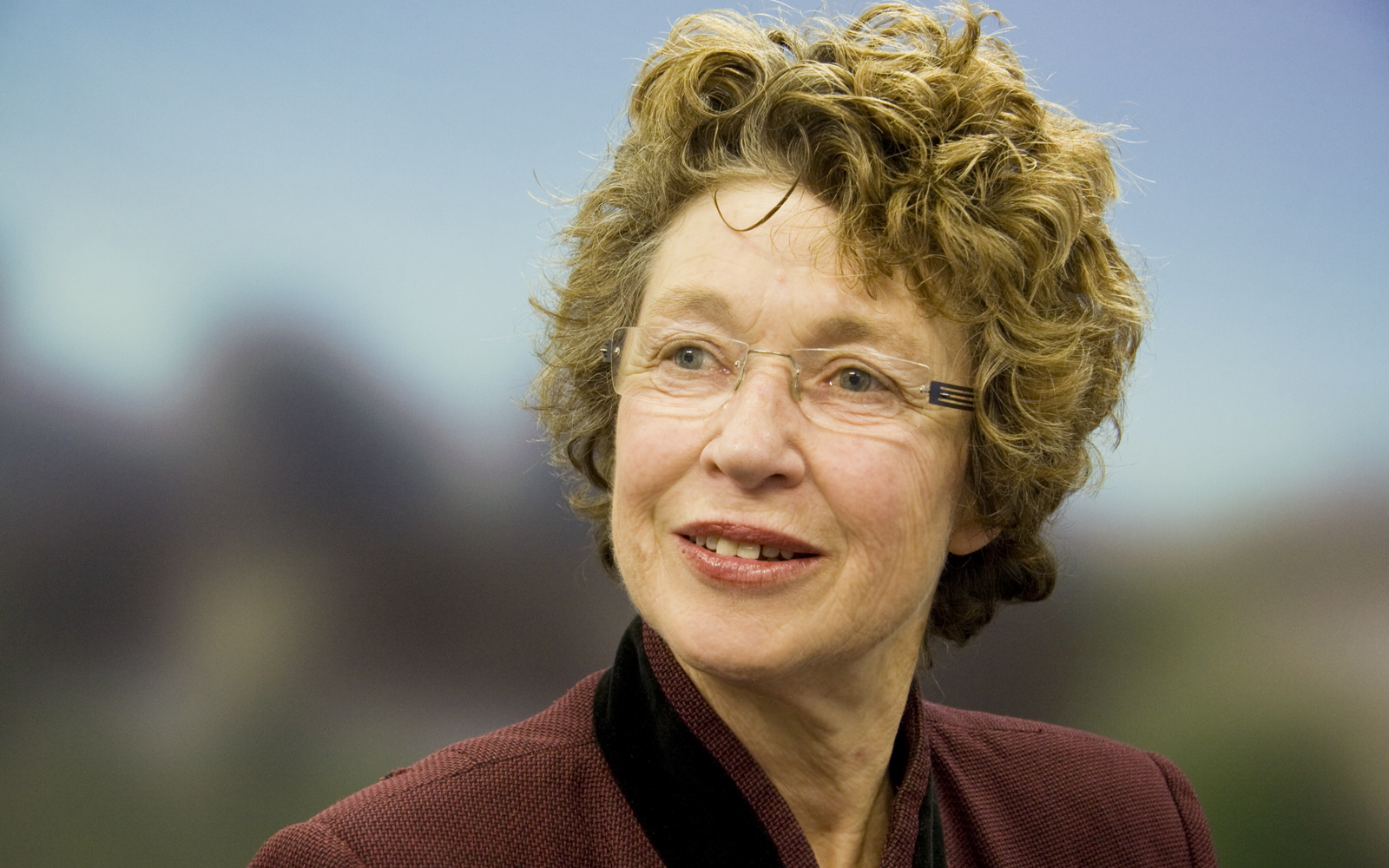 Profile picture for user louisedenver